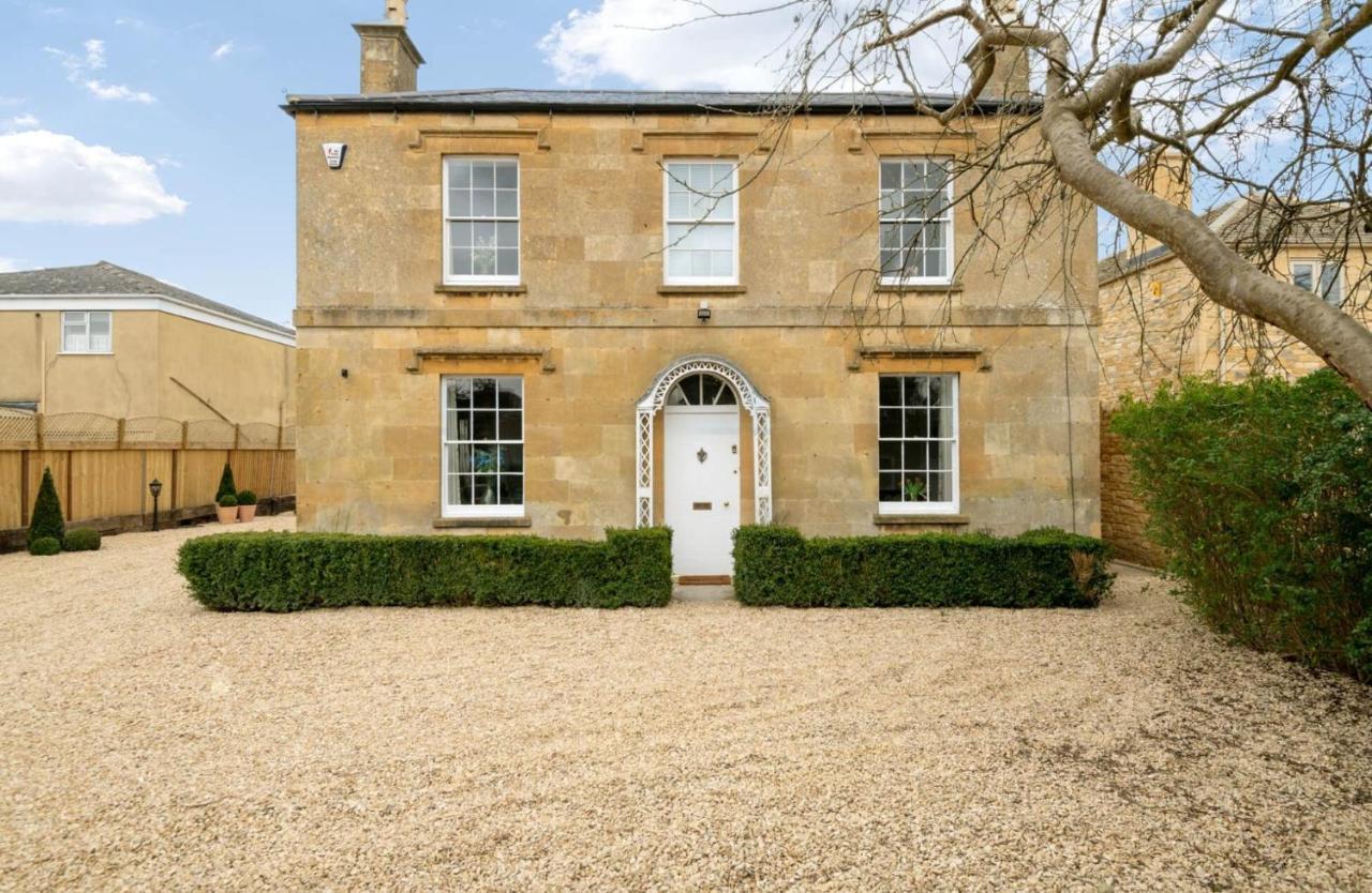 Cotsall House Broadway  Exterior photo